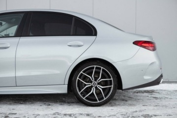 Mercedes Klasa C W206 Limuzyna 2.0 220d 200KM 2023 Mercedes-Benz Klasa C 220D 4Matic AMG Salon PL Autotrade Mercedes-Benz, zdjęcie 13