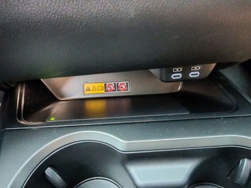 Lexus UX Crossover Facelifting 2.0 300h 199KM 2025 Od ręki - 300h F Sport Design 2.0 Hybrid Dynamic Force 199KM | 10 głośników, zdjęcie 9