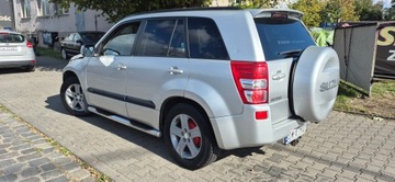 Suzuki Grand Vitara II SUV 1.9 DDiS 129KM 2007 SUZUKI GRAND VITARA II 1.9 DDiS 4x4 Napęd na 4 koła 129 KM, zdjęcie 5