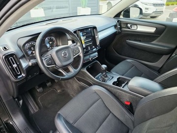 Volvo XC40 Crossover 1.5 T3 156KM 2018 Volvo XC 40 ___T3 Benzyna 156KM FULL LED Virtual Skora Panorama HarmanKard, zdjęcie 3