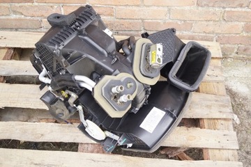 Obudowa nagrzewnicy Ford Fiesta mk7 8V51-19B555-AM