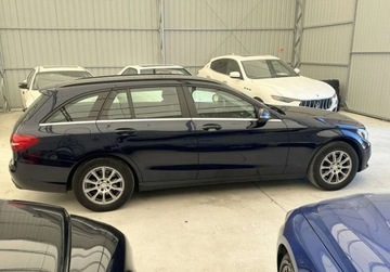 Mercedes Klasa C W205 Kombi 200 BlueTEC 136KM 2016 Mercedes-Benz Klasa C C 200 D 136 KM BDB STAN Warszawa 1.6 Diesel 136KM, zdjęcie 10
