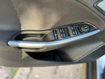 Ford Focus III Kombi 1.6 EcoBoost 150KM 2012 Ford Focus 1.6i Titanium, zdjęcie 33