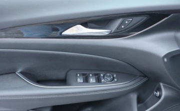 Opel Insignia II Sports Tourer 2.0 CDTI 170KM 2019 Opel Insignia Kamera, Nawigacja, Czujniki, El reg. fotela klapa bag. Gwara, zdjęcie 21