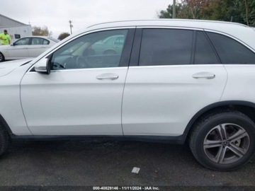 Mercedes GLC C253 2019 Mercedes-Benz GLC 2019r., 4MATIC, od ubezpieczalni 2.0 Benzyna 241KM, zdjęcie 3