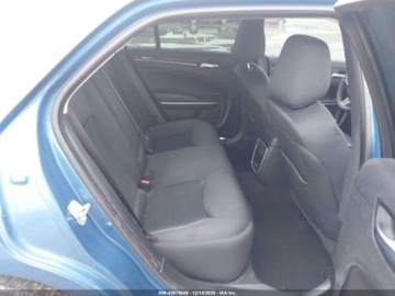 Chrysler 300C II 2023 Chrysler 300 2023 Chrysler 300 Touring RWD 3.6 Benzyna 292KM, zdjęcie 11