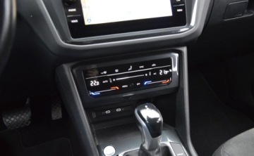 Volkswagen Tiguan II SUV Facelifting 2.0 TDI 150KM 2021 Volkswagen Tiguan 2,0 TDI DSG FULL LED MATRIX Kamera Nawigacja 2.0 Diesel, zdjęcie 28