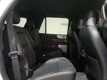 Lincoln Navigator III 2022 Lincoln Navigator Black Label 2022 3.5l 3.5 Benzyna 440KM, zdjęcie 10