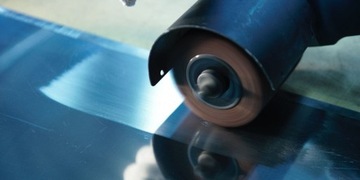 ПРИЛОЖЕНИЕ: ШЛИФОВАЛЬНАЯ МАШИНА + ШЛИФОВАЛЬНЫЙ ДИСК