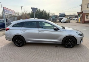 Hyundai i30 III Wagon Facelifting 1.5 T-GDI 48V 160KM 2022 Hyundai i30 1.5T-gdi 160Ps FULL LED Navi Kamera Extra stan 1.5 Benzyna, zdjęcie 23