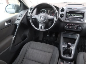 Volkswagen Tiguan I SUV Facelifting 2.0 TDI CR DPF BlueMotion 110KM 2013 VW Tiguan 2.0 TDI, Salon Polska, Serwis ASO, zdjęcie 6