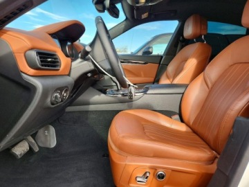Maserati Levante 2022 Maserati Levante 2022 MASERATI LEVANTE BASE 3.0 Benzyna 255KM, zdjęcie 8