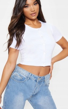 A49 Белый базовый укороченный топ PrettyLittlething 40