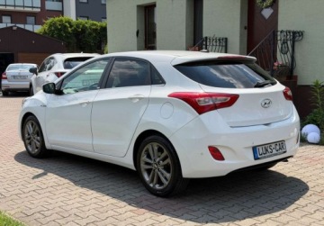 Hyundai i30 II Wagon Facelifting 1.6 GDI 135KM 2016 Hyundai i30 1,6 GDI 135KM Climatronic Kamera Led Navi Bezwypadkowy SERWIS, zdjęcie 37