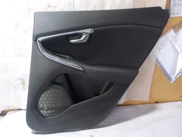 VOLVO V40 2012R 1.6D BOCZEK DRZWI PRAWY TYŁ 1319941
