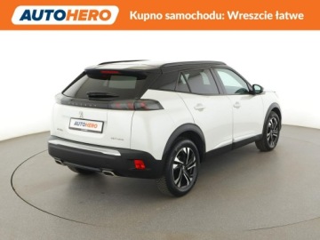 Peugeot 2008 I SUV Facelifting 1.2 PureTech 130KM 2019 Peugeot 2008 full LED półskóra virtual cocpit, zdjęcie 6
