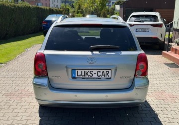 Toyota Avensis II Kombi 1.8 VVT-i 129KM 2007 Toyota Avensis 1,8 129KM Lift Webasto Climatronic NAVI SERWIS ASO Dla wyma, zdjęcie 3