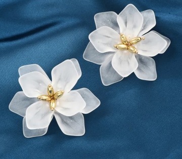 Kolczyki Sztyfty Kwiaty Kwiatki Białe 53mm