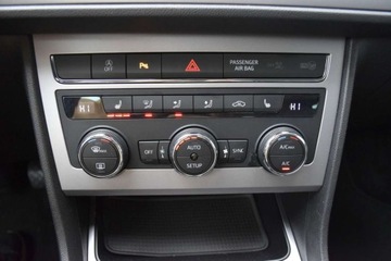 Seat Leon III ST Facelifting 1.5 EcoTSI 130KM 2020 Seat Leon SalonPL ST TSI 130KM Xcellence Pakiet Zimowy ACC LED Comfort Dea, zdjęcie 22