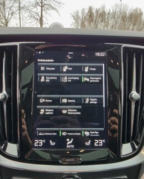 Volvo V60 II  Kombi Plug-in 2.0 T6 Plug-In Hybrid 341KM 2021 Volvo V60 FV 23 BW Panorama Kamery 360 Biala Perla 2.0 Hybryda Plug-in, zdjęcie 28