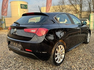 Alfa Romeo Giulietta Nuova II Hatchback 5d 1.4 TB 16v 120KM 2011 Alfa Romeo Giulietta Navi PDC Climatronic, zdjęcie 8