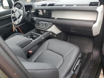 Land Rover Defender IV (L663) 2024 Land Rover Defender 2024, 3.0L, 4x4, 90 S, od ubezpieczalni 3.0 Benzyna, zdjęcie 6