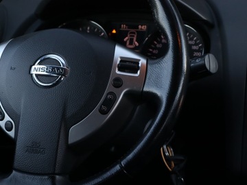 Nissan Qashqai I Crossover 1.6 dCi DPF 130KM 2011 Nissan Qashqai+2 1.6 dCi, 7 miejsc, Navi, Klima, zdjęcie 18