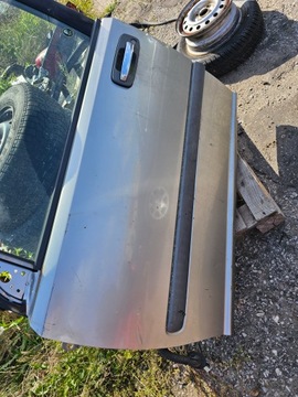 DVEŘE LEVÉ PRAVÉ PŘEDNÍ ZADNÍ NISSAN X-TRAIL 2.2D KX4