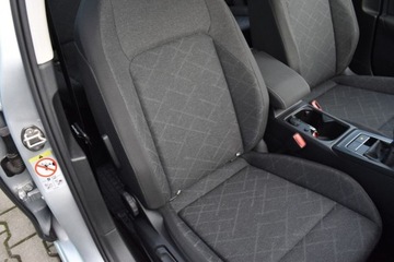 Volkswagen Golf VIII Variant 1.5 TSI 130KM 2022 Volkswagen Golf SalonPL TSI 130KM Variant Life ACC LaneAssist Czujniki ALA, zdjęcie 33