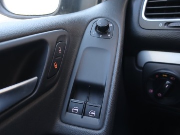 Volkswagen Golf VI Hatchback 5d 1.4 80KM 2009 VW Golf 1.4 16V, Klima,ALU, zdjęcie 15