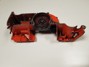 КАРТЕР ПОЛОВИНА ЛЕВАЯ HUSQVARNA 254 154SE 254XP ORG.