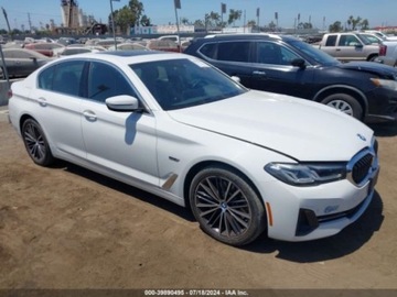 BMW Seria 5 G30-G31 2022 BMW Seria 5 2022r, 530E, 2.0L 2.0 Hybryda 288KM, zdjęcie 3