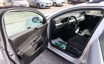 Volkswagen Passat B6 Variant 1.9 TDI PDE 105KM 2008 Volkswagen Passat Variant 1.9 TDI , CLimatronic, Czujnik Centralny Zamek,, zdjęcie 7