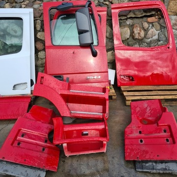 STEP STEP БАМПЕР средняя крышка ACTROS MP 2 MP 3