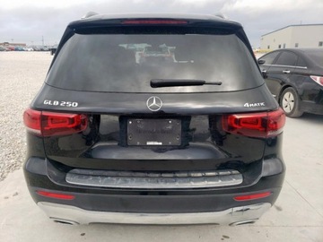 Mercedes GLB 2023 Mercedes-Benz GLB 250 4Matic 2023 2.0l 2.0 Benzyna 221KM, zdjęcie 2