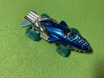 Hot Wheels Sharkruiser - autka marki Mattel z 2011r