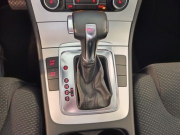 Volkswagen Passat B7 Limousine 2.0 TDI CR DPF BlueMotion 140KM 2010 Volkswagen Passat 2.0 TDI 140 KM, Automat, Serwis, zdjęcie 10