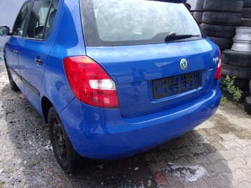 POLIČKA KUFRU FABIA II HB