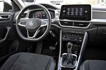 Volkswagen T-Roc I SUV Facelifting 1.5 TSI ACT 150KM 2024 Volkswagen T-Roc Bezwypadkowy / Salon Polska /, zdjęcie 16