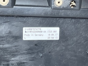 Обивка правой боковой двери пассажира Mercedes Actros 11-18 Mp4 A9607274778