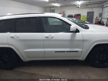 Jeep 2022 Jeep Grand Cherokee 2022 Jeep Grand Cherokee WK Laredo X 4x4 3.6 Benzyna, zdjęcie 7