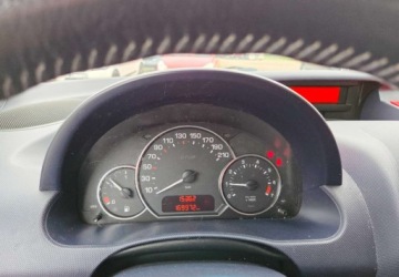 Peugeot 1007 1.4 i 75KM 2009 Peugeot 1007 1,4 Ben-Gaz 1.4 BenzynaLPG 74KM, zdjęcie 7