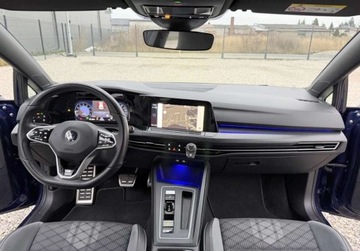 Volkswagen Golf VIII Variant 1.5 eTSI 130KM 2021 Volkswagen Golf 1.5 TSI R-Line 130 KM 2021r Warszawa 1.5 Benzyna, zdjęcie 5