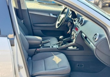 Audi A3 8P Hatchback 3d 1.6 TDI 105KM 2011 Audi A3 Sportback 1.6 TDI 105KM led climatronic 5 drzwi nowe sprzeglo 1.6, zdjęcie 31