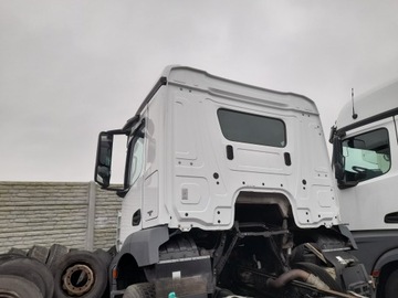 Mercedes Arocs Actros MP4 ClassicSpace M кабина