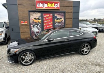 Mercedes Klasa C W205 2017 Mercedes-Benz Klasa C 4X4 C300 2.0 BENZ 245 KM 2017r 94.000 km Warszawa, zdjęcie 11