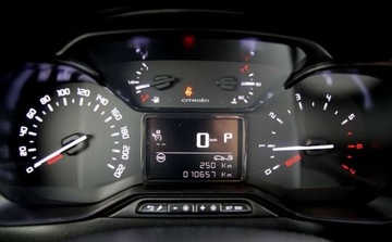 Citroen C3 III Hatchback Facelifting 1.2 PureTech 110KM 2023 Citroen C3 Max EAT6 2024 Od RIA 1.2 Benzyna 110KM, zdjęcie 9