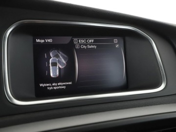 Volvo V40 II Hatchback Facelifting 2.0 D2 120KM 2018 Volvo V40 automat niski przebieg navi PDC tempomat, zdjęcie 24