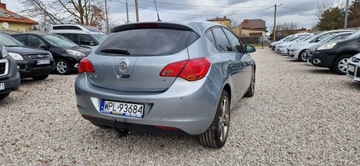 Opel Astra J Hatchback 5d 1.7 CDTI ECOTEC 110KM 2010 Opel Astra J Jeden Właściciel Zarejestrowany, zdjęcie 8