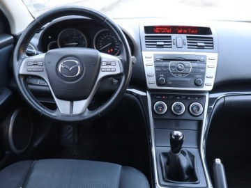 Mazda 6 II Hatchback 2.2 MZR-CD 125KM 2010 Mazda 6 2.2 MZR-CD, Klima, Klimatronic, Tempomat, zdjęcie 6
